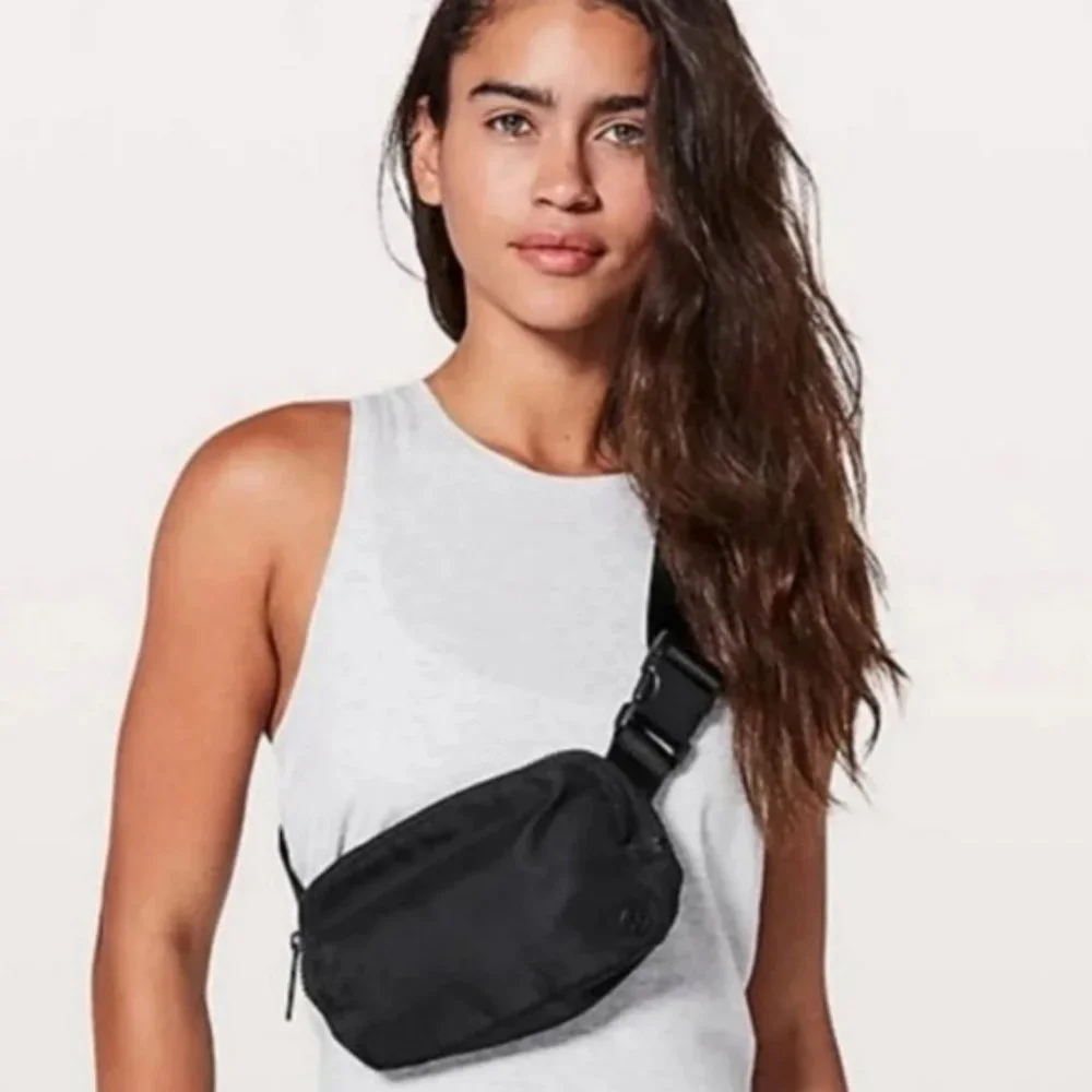 Lululemon Everywhere Belt Bag 1L Black Water Repellent Crossbody NWT